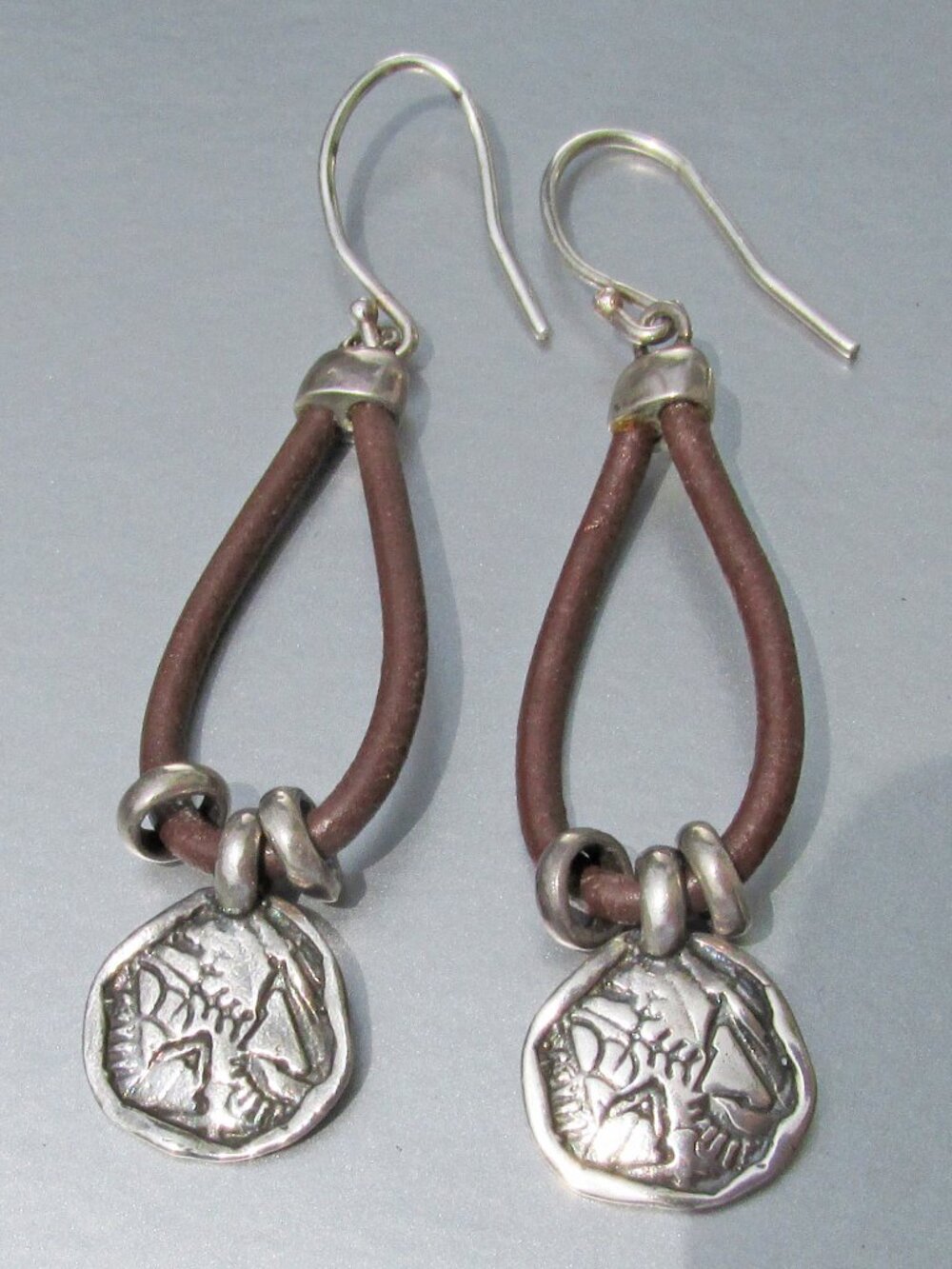 Retired SILPADA Sterling Silver Leather PRAIRIE GIRL Disc Dangle Earrings W2179